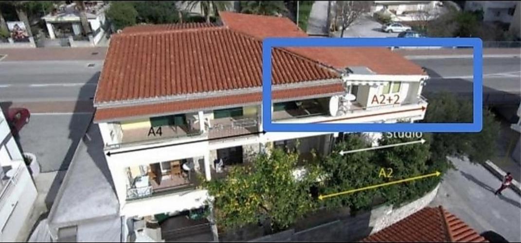 6 Makarska
