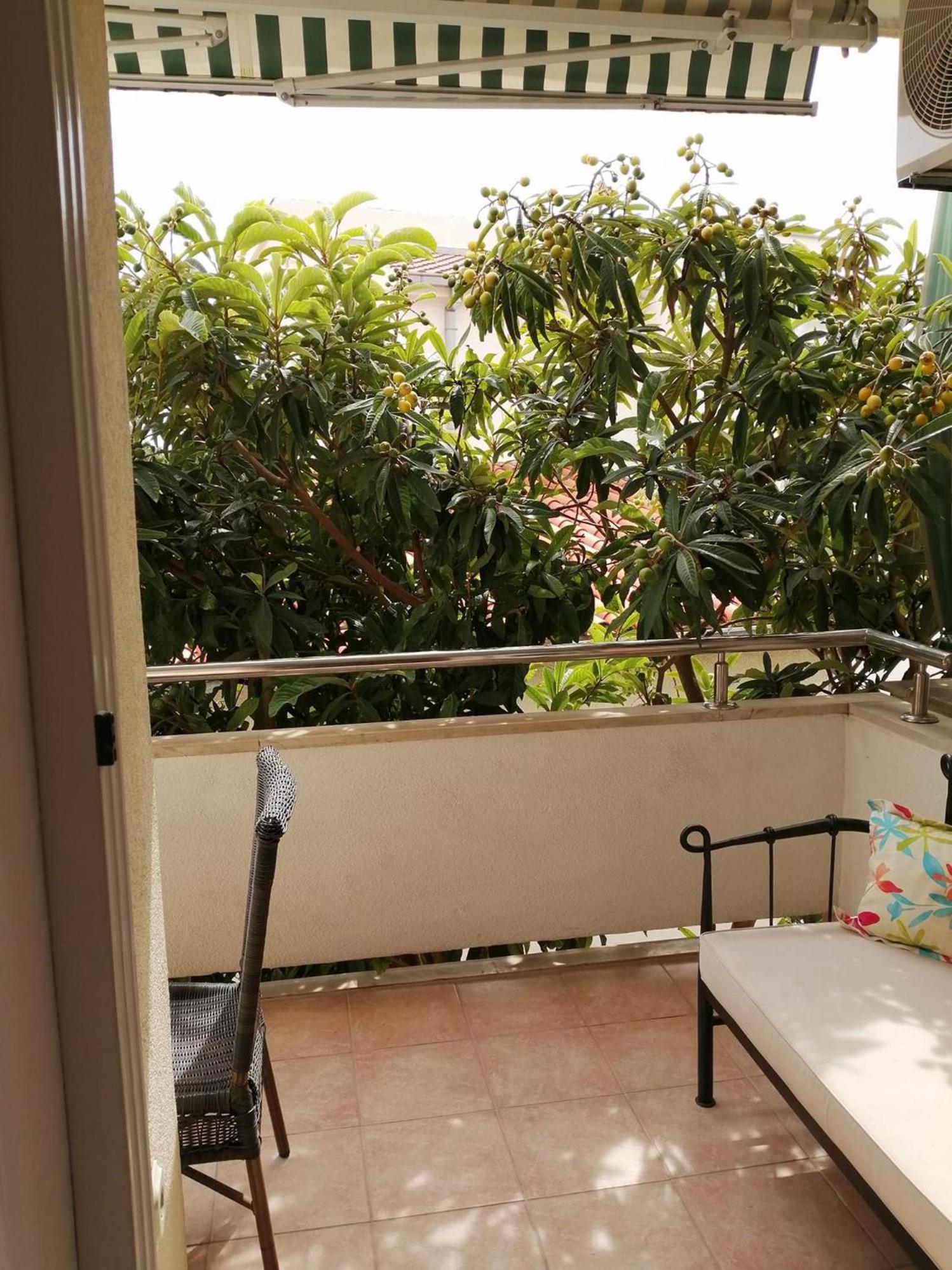6 * Makarska